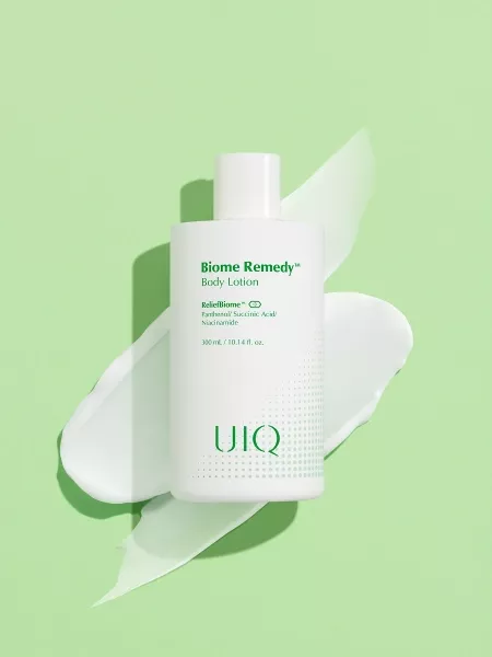 UIQ Легкий успокаивающий лосьон для тела с постбиотиками и пантенолом Biome Remedy Body Lotion 300 мл
