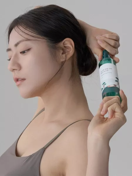 Round Lab Успокаивающий мист для тела с экстрактами сосны и центеллы Pine Calming Cica Body Mist 150 мл